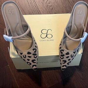 Cosy Island Leopard Print Women's Shoes